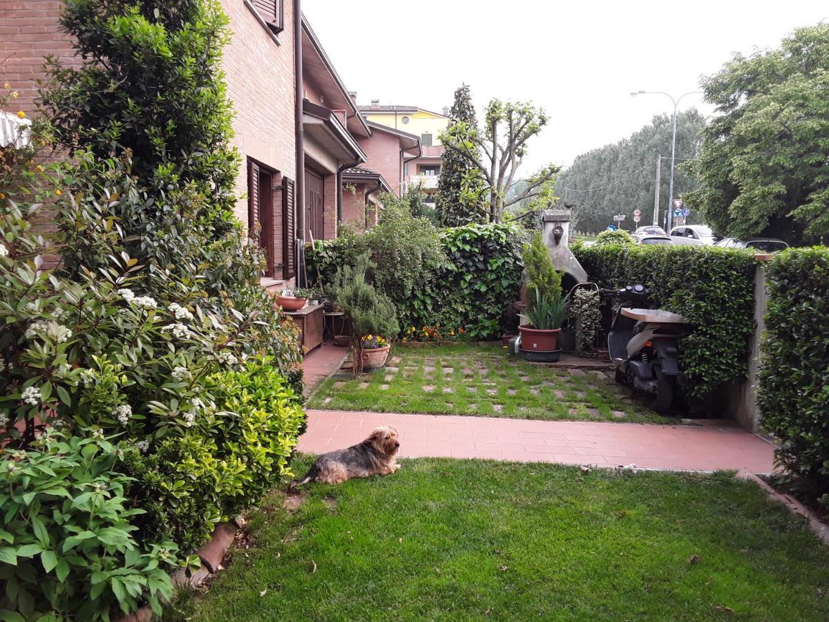 B&B La Rosa Gialla Maranello Exteriör bild