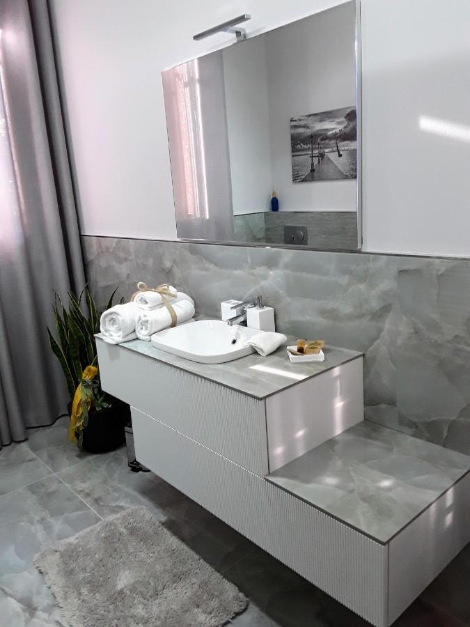 B&B La Rosa Gialla Maranello Exteriör bild