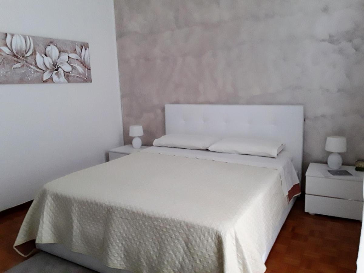 B&B La Rosa Gialla Maranello Exteriör bild